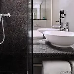 One Hotel 3*