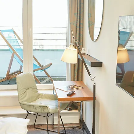 Hotell One 3*