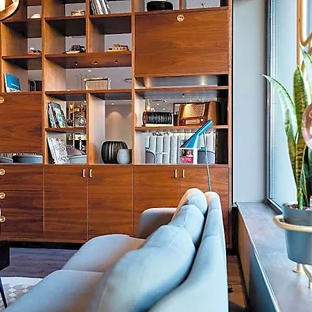 Hotel One