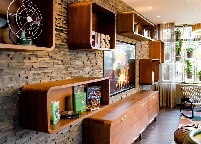 埃森1号汽车旅店