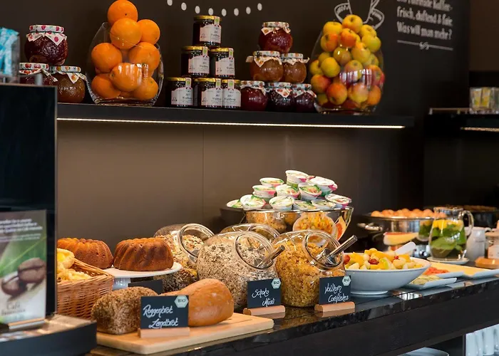 埃森1号汽车旅店 3*